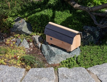 Домик для шмелей из структонита.