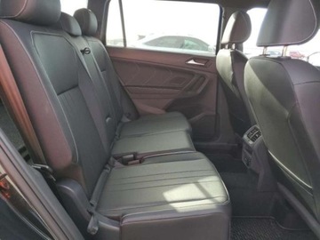 Volkswagen Tiguan II 2023 Volkswagen Tiguan 2023, 2.0L, 4x4, SE R-LINE BLACK, po gradobiciu 2.0 184KM, zdjęcie 8