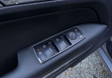 Mercedes Klasa E W212 Coupe 250 CGI BlueEFFICIENCY 204KM 2010 Mercedes-Benz Klasa E E250 NAVI AUTOMAT 204KM zarejestrowany 1.8, zdjęcie 34