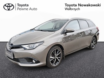 Toyota Auris II Touring Sports Facelifting 1.6 Valvematic 132KM 2017 Toyota Auris 1.6 Dynamic II (2012-)