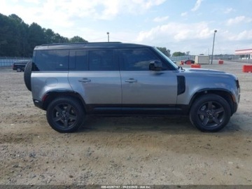 Land Rover Defender IV (L663) 2021 Land Rover Defender 110 x-dynamic se, 2021r., 4x4, 3.0L 3.0 Benzyna 395KM, zdjęcie 4