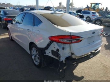 Ford Fusion 2020 Ford Fusion Hybrid Se 2020 2.0 Hybryda 141KM, zdjęcie 3