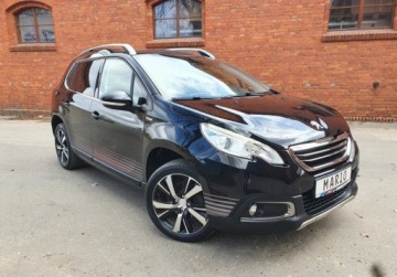 Peugeot 2008 I SUV 1.2 PureTech 110KM 2015 Peugeot 2008 Urban Cross LED Nawigacja GetHelp 1.2 Benzyna 110KM