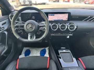 Mercedes Klasa A W177/V177 Hatchback AMG Facelifting 2.0 A35 306KM 2023 Mercedes-Benz Klasa A 35 AMG Night PakietPremium PlusPanoramaBurmester Sal, zdjęcie 13