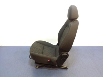 MITSUBISHI COLT Z30 3D SEDADLO SPOLUJEZDCE VELUR