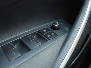 Toyota Corolla XII Sedan 1.8 Hybrid 122KM 2021 Toyota Corolla 1.8 Hybrid, Salon Polska, zdjęcie 12