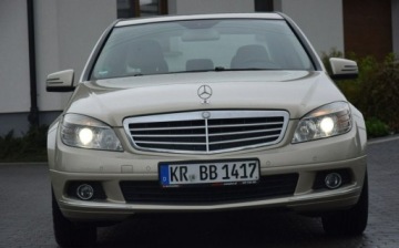 Mercedes Klasa C W204 Limuzyna 1.6 180 K BlueEFFICIENCY 156KM 2009 Mercedes-Benz Klasa C 1.6B Kompresor Skora Navi Xenon 2 KPL KOL Serwis Zad, zdjęcie 2