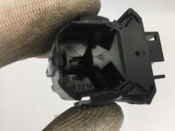 КНОПКА КИКДАУН MERCEDES W124 0025452214 R107 W126 R129 190