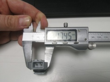 ДЕРЖАТЕЛЬ ЛАМПОЧКИ VW GOLF III MK3 1H0949111