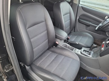 Ford Focus II Kombi 2.0 Duratorq TDCi 136KM 2008 Ford Focus 2.0TDCi Automatik Bezwypadkowy Wyposazony 2.0 Diesel 136KM, zdjęcie 12
