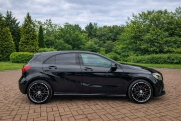 Mercedes Klasa A W176 Hatchback 5d Facelifting 180 122KM 2016 Mercedes A 180 1.6 Benzyna Kamera, zdjęcie 3