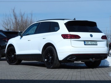 Volkswagen Touareg III SUV 3.0 V6 SCR TDI 286KM 2019 VW Touareg R-Line PL Full Wentyle Masaż Dynaudio Panorama Dociąg Matrix Hak, zdjęcie 6