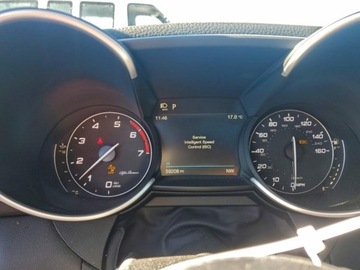 Alfa Romeo Giulia II Sedan Facelifting 2.0 Turbo 280KM 2020 Alfa Romeo Giulia 2020 r.,2,0L TI 2.0 Benzyna 280KM, zdjęcie 6