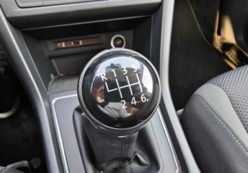 Volkswagen Touran III 1.6 TDI 115KM 2017 Volkswagen Touran swiezo sprowadzone, zarejestrowane, 7osob 1.6 Diesel, zdjęcie 22