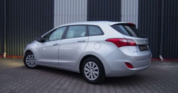 Hyundai i30 II Wagon Facelifting 1.4 MPI 100KM 2017 Hyundai i30 Benzyna Kombi 100KM NAVIgacja Kamera Cofania 1.4 Benzyna, zdjęcie 1