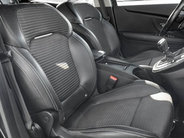 Renault Grand Scenic III 1.6 dCi 130KM 2017 Renault Scenic 1.6 dCi 130KM 7.os Cz.park 2 stref, zdjęcie 34