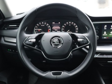 Skoda Octavia IV Kombi 2.0 TDI 115KM 2022 Skoda Octavia 2.0 TDI, Salon Polska, zdjęcie 14