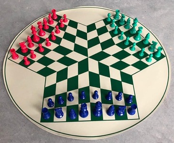 Szachy dla trzech 3C02- figury+ szachownica+ torba