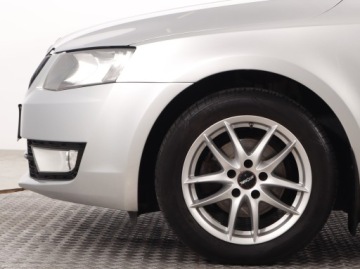 Skoda Octavia III Liftback 1.6 TDI 90KM 2016 Skoda Octavia 1.6 TDI, Navi, Klima, Klimatronic, zdjęcie 14