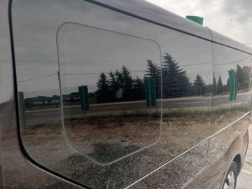 Renault Trafic II Furgon 2.0 dCi 115KM 2013 Renault Trafic Renault Trafic Passenger Pack Clim 2.0 Diesel 115KM, zdjęcie 17