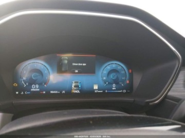 Ford Kuga III 2025 Ford Kuga 2025 r., 2,0L PLATINIUM 4X4 2.0 Benzyna 250KM, zdjęcie 6