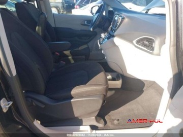 Chrysler Voyager V 2023 Chrysler Voyager 2023 r., 3,6L LX 3.6 Benzyna 287KM, zdjęcie 8