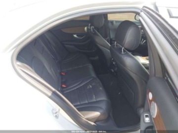 Mercedes Klasa C W205 2020 Mercedes-Benz Klasa C 2020 Mercedes-Benz C-Class C 300 4MATIC Sedan 2.0, zdjęcie 7