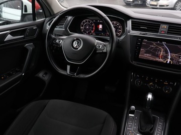 Volkswagen Tiguan Allspace SUV 2.0 TSI 180KM 2018 VW Tiguan Allspace 2.0 TSI, Salon Polska, zdjęcie 6