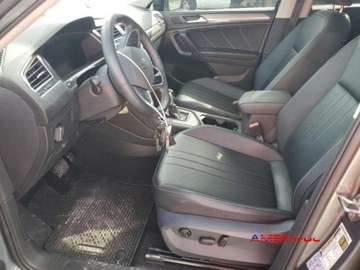 Volkswagen Tiguan II 2022 Volkswagen Tiguan 2022 r., 2,0 L od ubezpieczalni 2.0 Benzyna 184KM, zdjęcie 8