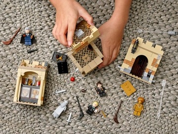 ПЕРВАЯ ЛЕТНАЯ ШКОЛА - LEGO блоки 76395 Гарри