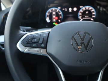 Volkswagen Golf VIII 2024 VW Golf 1.5 eTSI, Salon Polska, 1. Właściciel, zdjęcie 15
