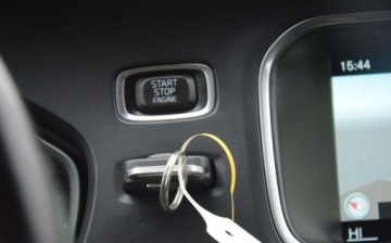 Volvo V40 II Cross Country D2 115KM 2015 Volvo V40 1.6D 2015r Navi Klima Tempomat Hak Sprowadzony 1.6 Diesel, zdjęcie 21