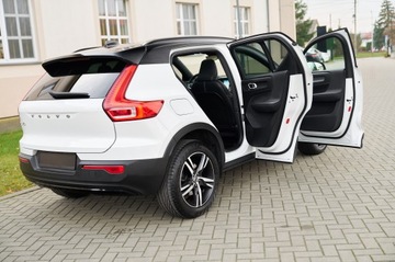 Volvo XC40 2021 R-DESIGN ___ SUPER PREZENCJA__ PANORAMA __HARMAN KARDON__KEYLES GO, zdjęcie 19