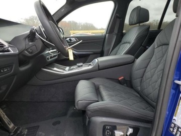 BMW X5 G05 2025 BMW X5 M M60I 2025, od ubezpieczalni 4.4 Benzyna 523KM, zdjęcie 6