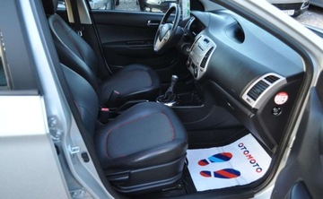 Hyundai i20 I Hatchback 5d 1.2 DOHC 78KM 2012 Hyundai i20 Benzyna 1.2 Klimatyzacja 1.2 Benzyna 78KM, zdjęcie 15