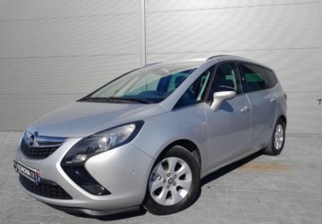 Opel Zafira C Tourer 2.0 CDTI ECOTEC 130KM 2014 Opel Zafira bezwypadekorg lakierserwisz Belgijedzie jak nowa 2.0 Diesel