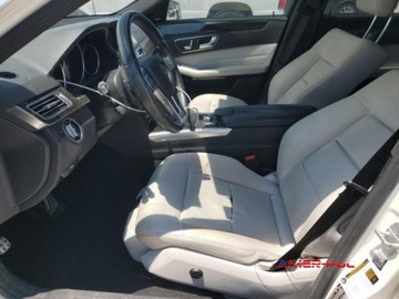 Mercedes Klasa E W213 2016 Mercedes-Benz Klasa E 2016 r., 3,5L 350 E 3.5 Benzyna 302KM, zdjęcie 7
