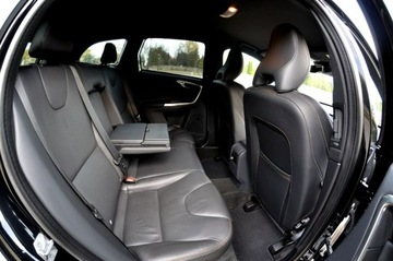 Volvo XC60 I SUV Facelifting 2.0 D3 136KM 2015 Volvo XC 60 LiFT 2,0 D3 5-Cilindrów Ledy Digital, zdjęcie 17