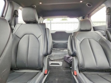 Chrysler Pacifica II 2025 Chrysler Pacifica Hybrid Select 2025 3.6 Elektryczny 260KM, zdjęcie 11