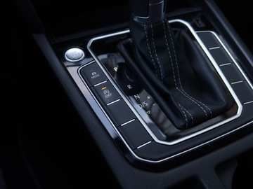 Volkswagen Arteon Fastback 2.0 TSI 272KM 2019 VW Arteon 2.0 TSI 4Motion, Salon Polska, zdjęcie 16