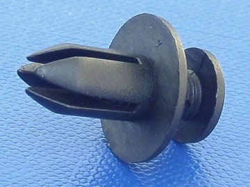 10x SUZUKI MOTO GS GSF GSX TL SPINKA KOŁEK WKRĘT 7