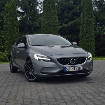 Volvo V40 II Cross Country 2.0 D2 DRIVE-E 120KM 2016 Volvo V40 II 2.0 D2 Drive-E Summum, zdjęcie 4