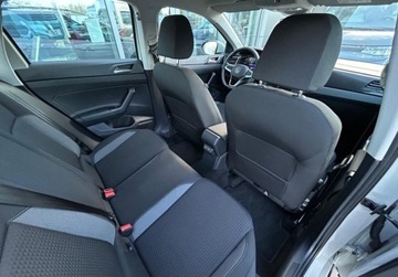Volkswagen Taigo 1.0 TSI 95KM 2023 Volkswagen Taigo Life Pakiety, VW 23, Front Assist, Bezwypadkowy, Salon P, zdjęcie 9