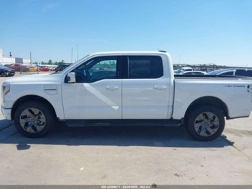 Ford 2023 Ford F150 LIGHTNING LARIAT, 2023r., 4x4, Elektryczny 580KM, zdjęcie 5