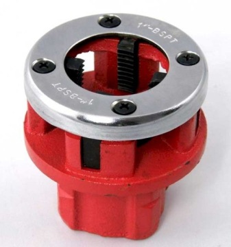 РУЧНОЙ ТРУБНО-РЕЗЬБОВЫЙ НАРЕЗАТЕЛЬ С ХРАПОВИКОЙ, 4 матрицы, НАБОР КОРОБКИ