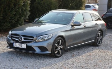 Mercedes Klasa C W205 Kombi Facelifting 1.6 200d 160KM 2018 Mercedes-Benz Klasa C LED, Czujniki Kamer, NAVI, Grzane el. reg. , Fotele