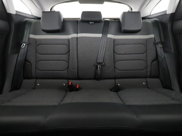 Citroen C4 III SUV 1.2 PureTech 130KM 2022 Citroen C4 Automat Navi Kamera cofania, zdjęcie 17