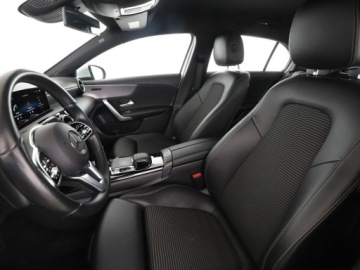 Mercedes Klasa A W177/V177 Hatchback 2.0 250 224KM 2018 Mercedes A 250 225KM Automat Navi Czujniki, zdjęcie 12