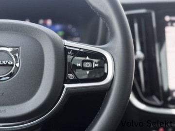 Volvo V60 II  Kombi Plug-In Facelifting 2.0 T6 350KM 2025 Volvo V60 V60 T6 Plug-In 350KM | AWD | Plus Dark |, zdjęcie 13
