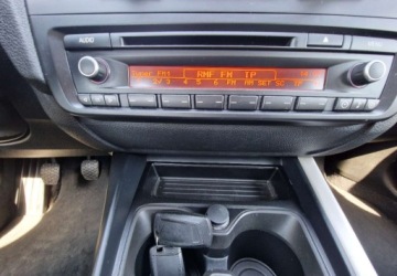 BMW Seria 1 F20-F21 Hatchback 5d 114d 95KM 2013 BMW Seria 1 Srebrna BMW f20 1.6D Alu Klima 1.6 Diesel 95KM, zdjęcie 30